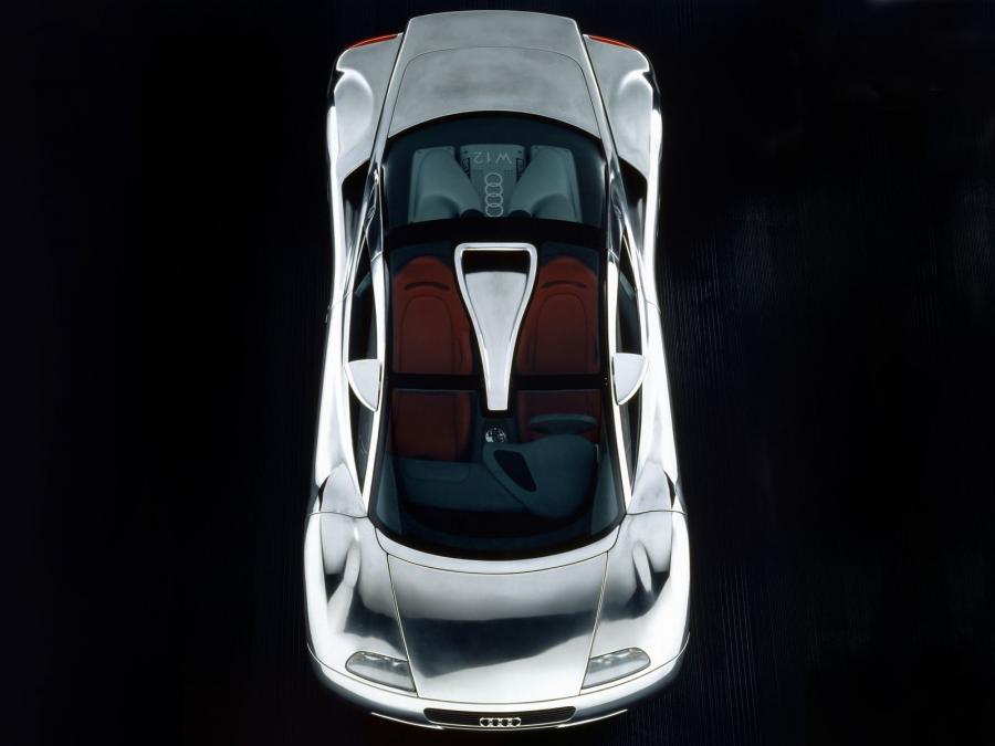  Audi Avus Quattro Concept 1991 года  (фото 11 из 17)